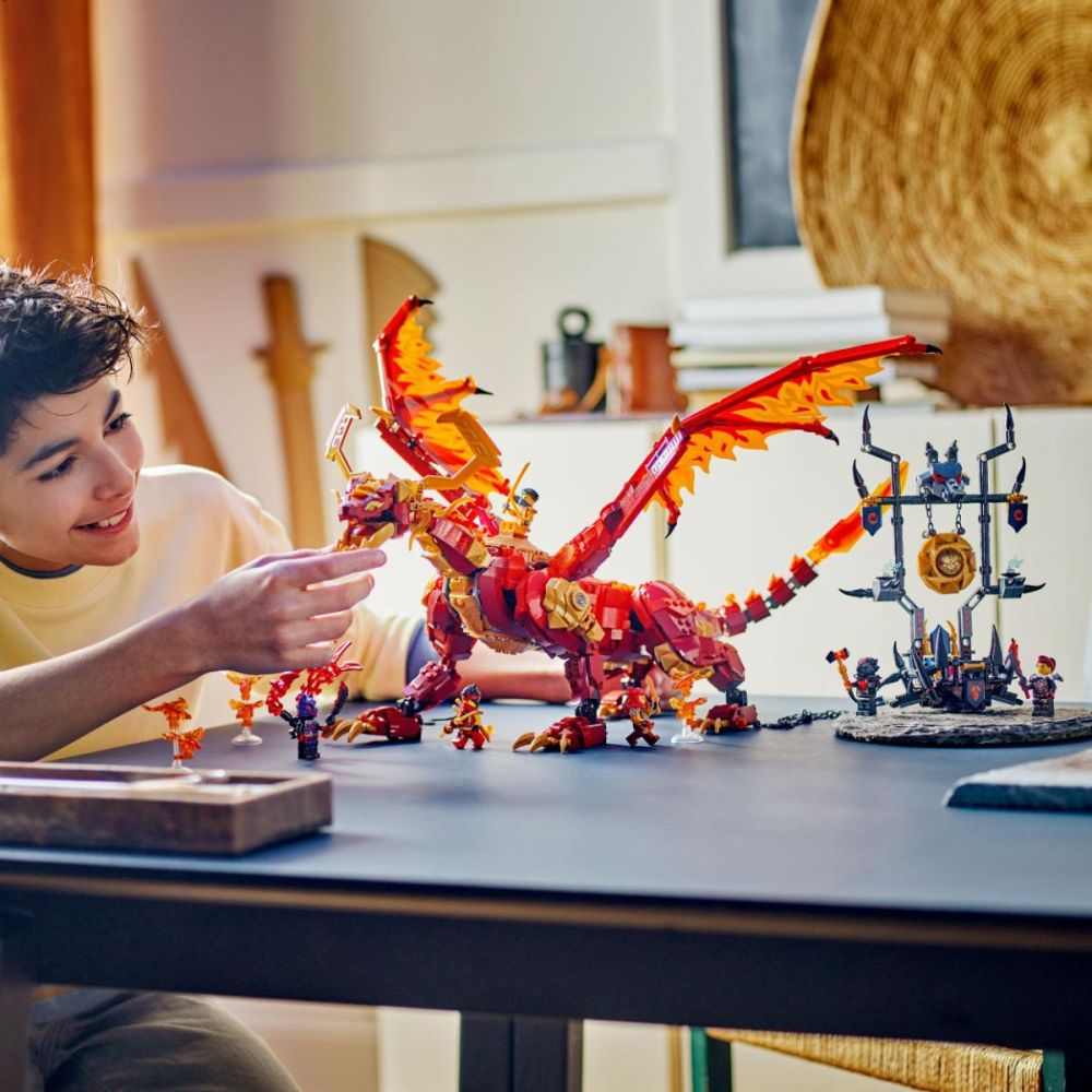 LEGO® Ninjago - Dragonul sursa al miscarii (71822)