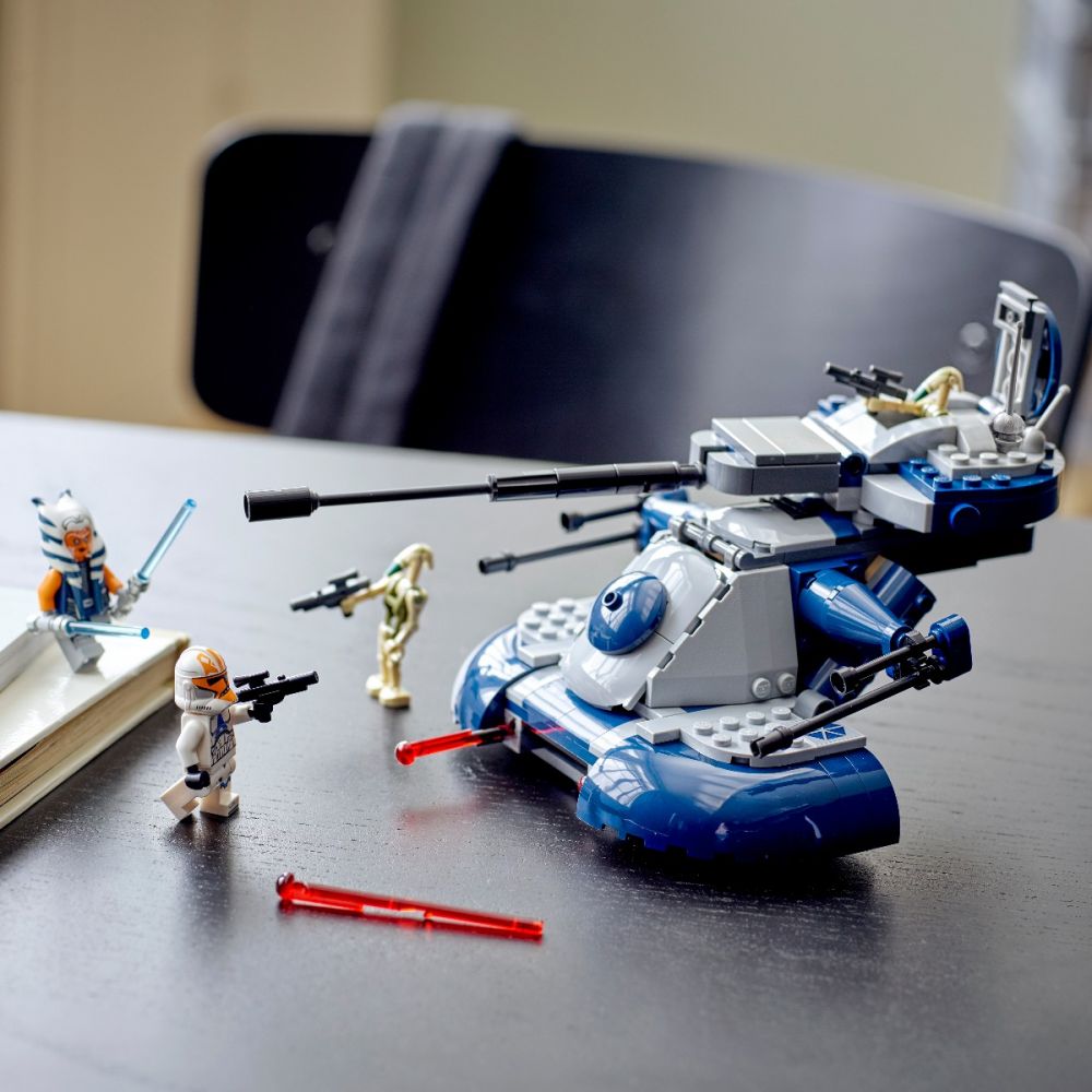 LEGO® Star Wars™ - Tanc blindat de asalt (AAT) (75283)