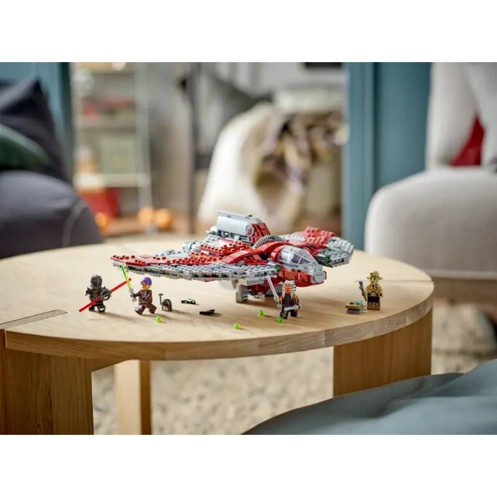 LEGO® Star Wars™ - Naveta Jedi T-6 a lui Ahsoka Tano (75362)
