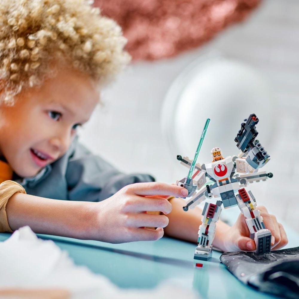 LEGO® Star Wars - Robotul X-Wingal lui Luke Skywalker (75390)