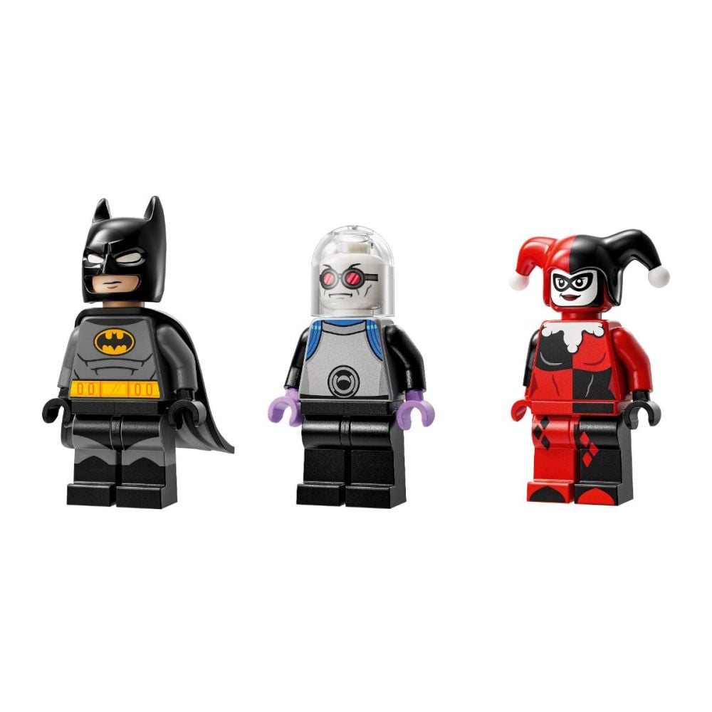 超希少品　Funko Batman & Batmobile セット Amazon.com: Funko Pop! Ride Super Deluxe: The Batman - Batman and