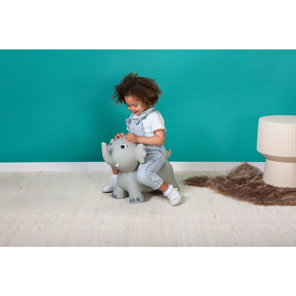 Elefantul saltaret, BS Toys