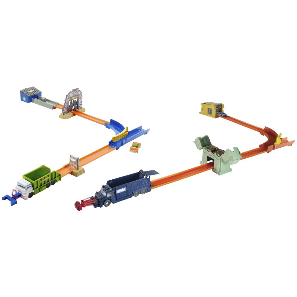 Circuit Hot Wheels Pista de baza cu capcane DNR74
