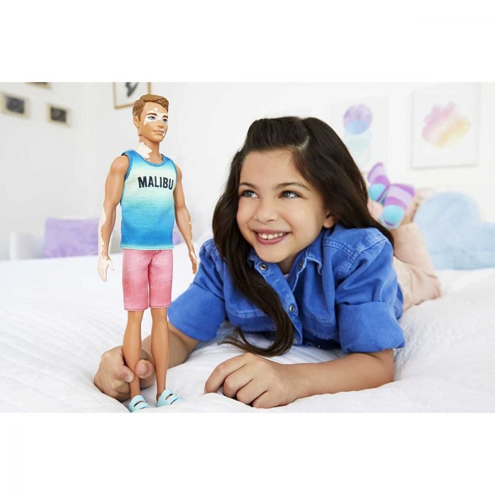 Papusa Barbie Fashionista, Ken, HBV26