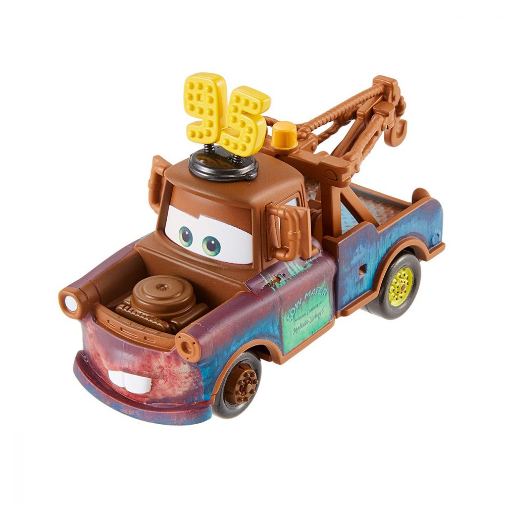 Masina Cars Die Cast Mater With 95 Hat, FLL68