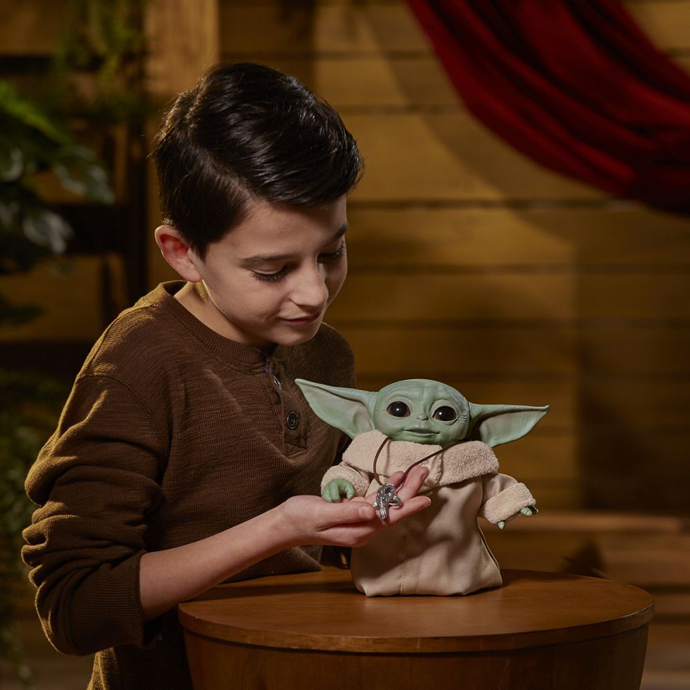 Figurina interactiva cu sunete Star Wars Baby Yoda, 16 cm