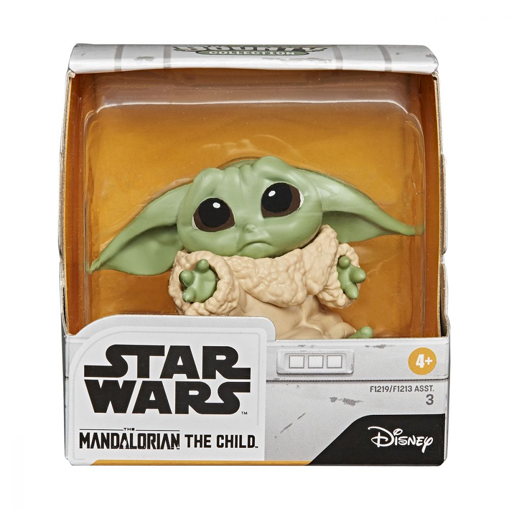 Figurina Star Wars Baby Yoda, Hold Me, F12195l00, 6 cm