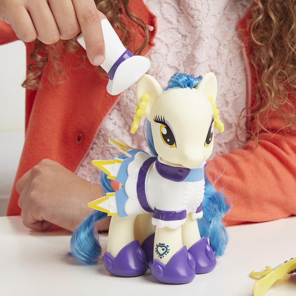 Figurina My Little Pony Explore Equestria Fashion Style - Sapphire Shores