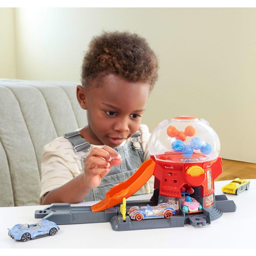 Set de joaca cu masinuta, Hot Wheels, Downtown Candy Shop, JBM62