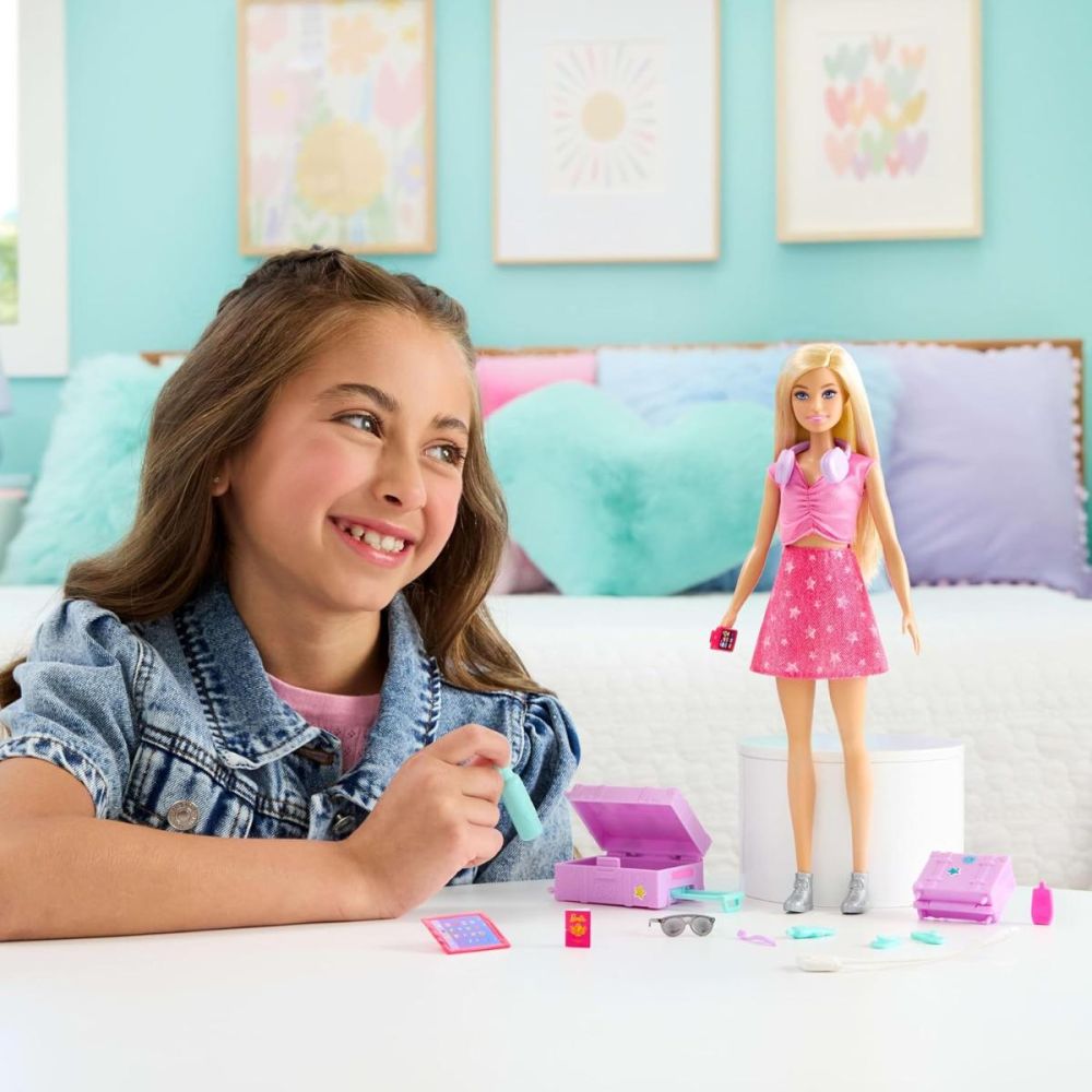 Papusa cu accesorii, Barbie, Family&Friends, Malibu Endless Adventure, JMJ47
