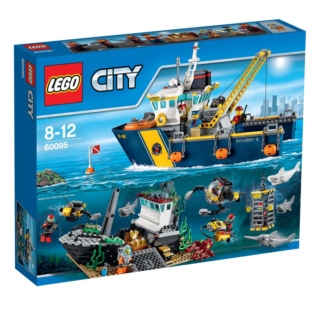 LEGO City - Nava de explorare in largul marii (60095)