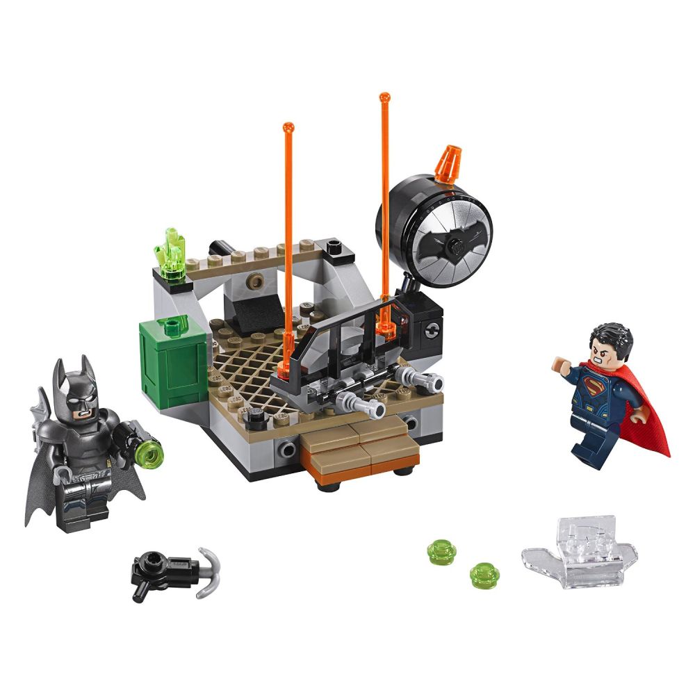 LEGO® DC Comics Super Heroes 76044 - Infruntarea eroilor