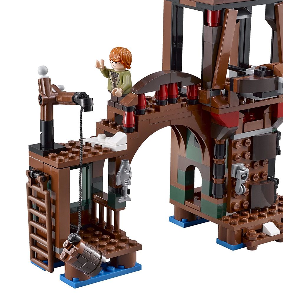 LEGO Lord of the Rings - Hobbit Atacul asupra orasului de pe Lac (79016)