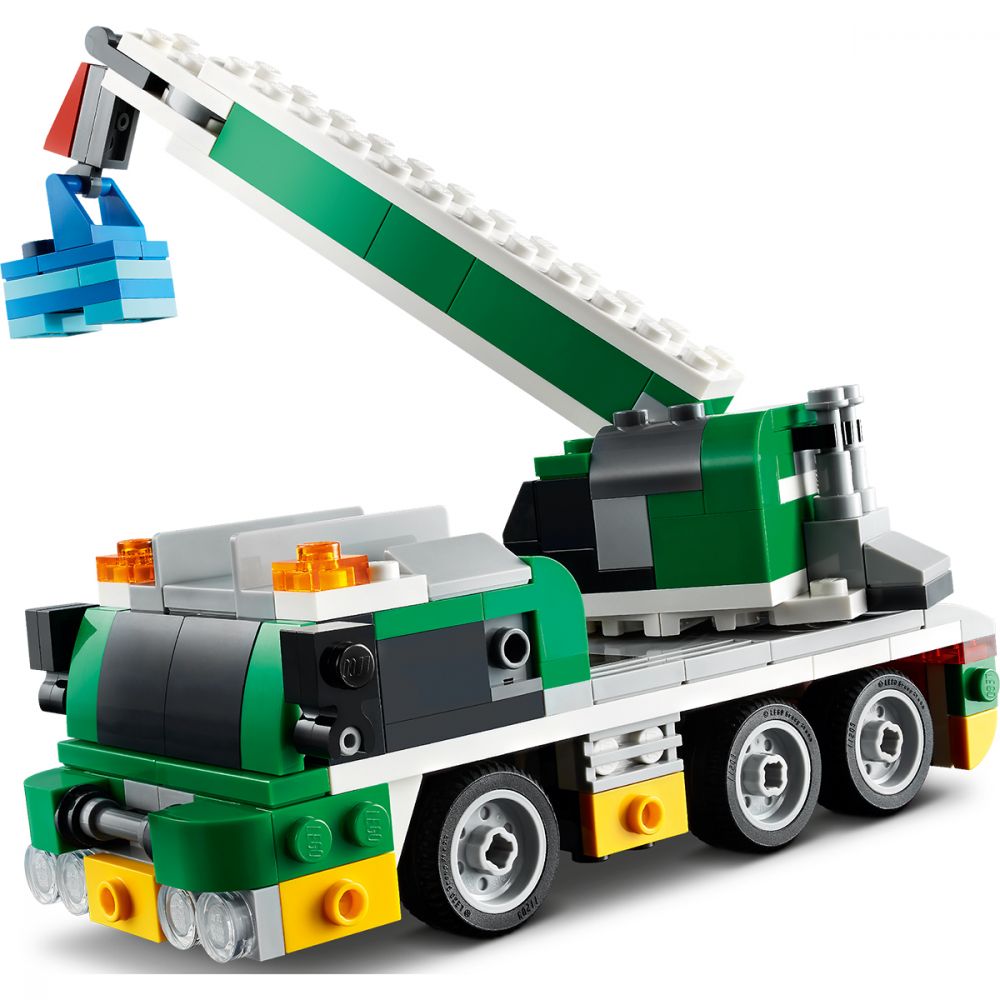 LEGO® Creator - Transportor de masini de curse (31113)