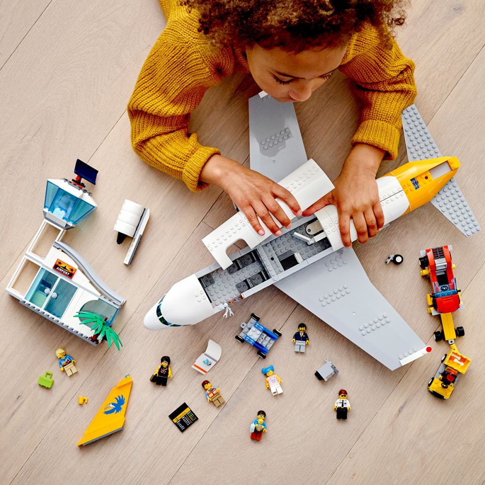 LEGO® City - Avion de pasageri (60262)