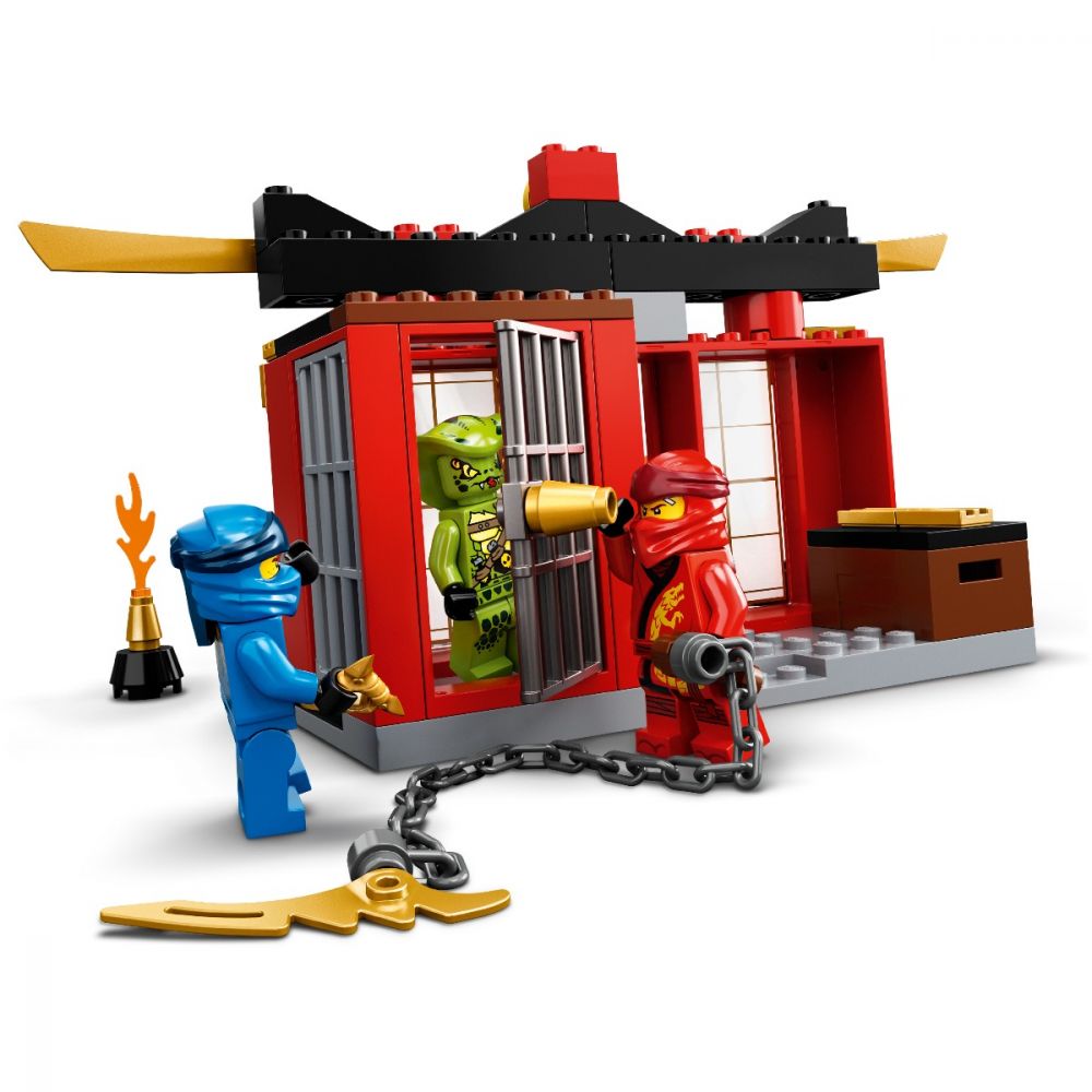 LEGO® Ninjago® - Intrecere cu avionul de lupta (71703)