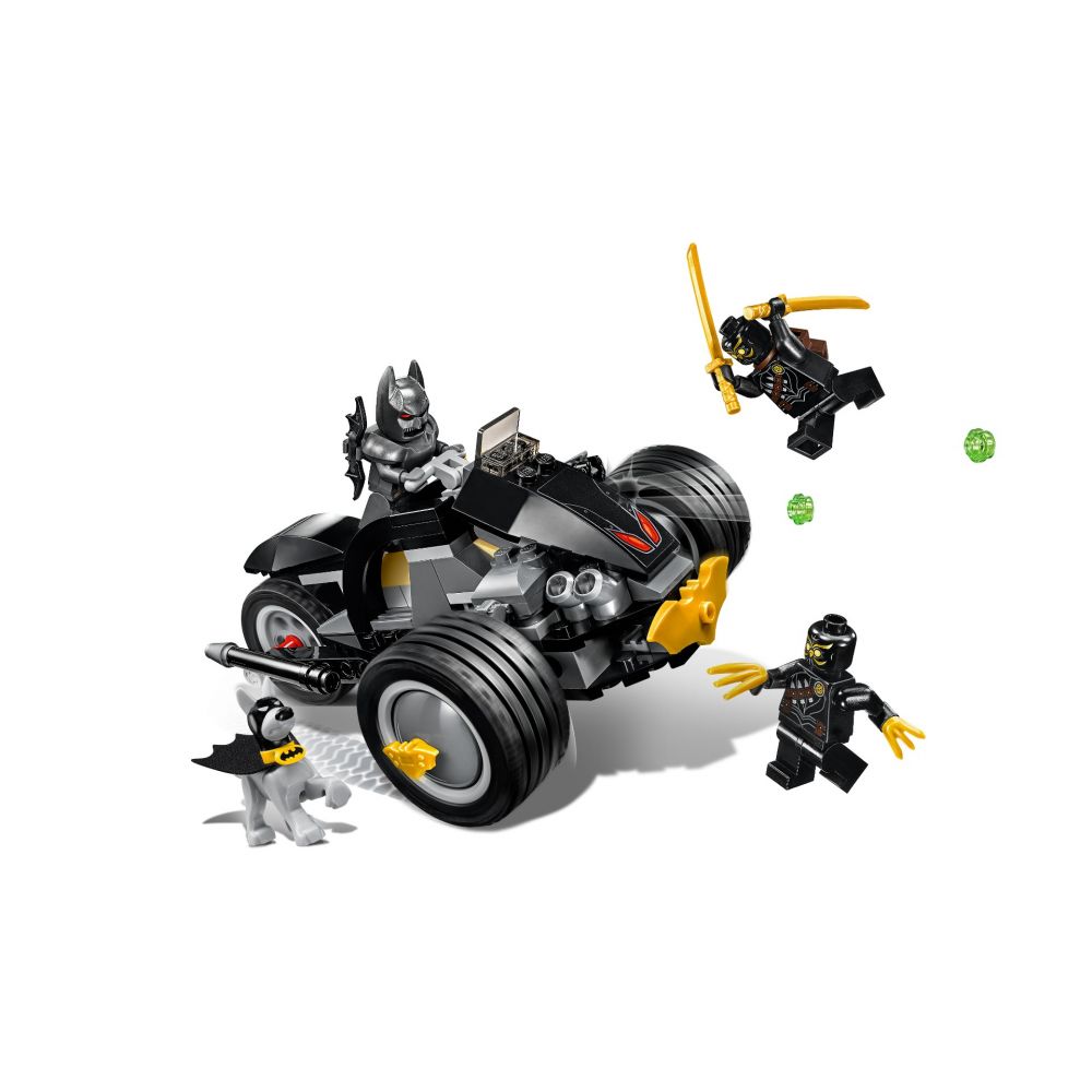 LEGO® DC Super Heroes Batman - Atacul Talonilor (76110)