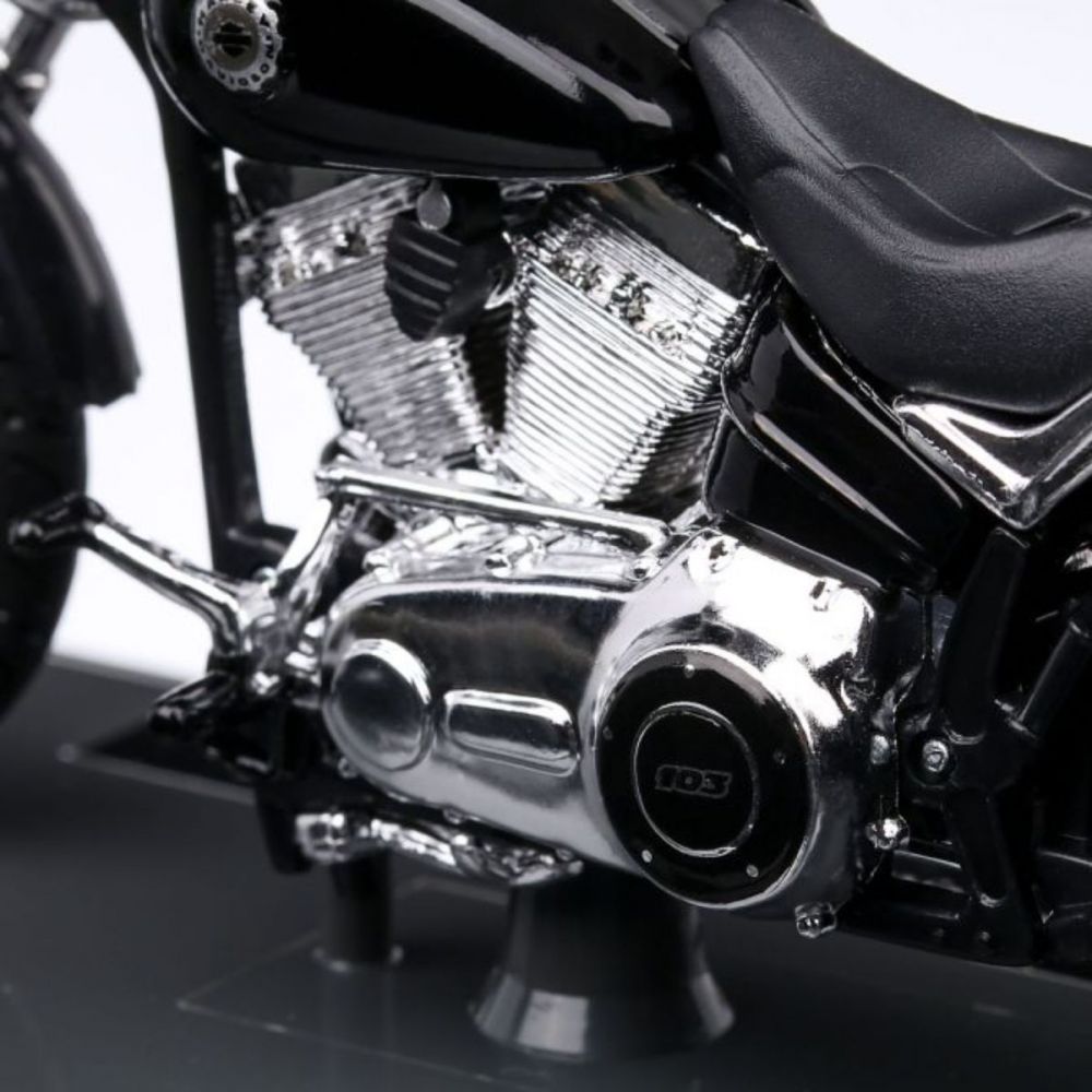 Motocicleta Maisto Harley-Davidson, Breakout,1:18, Model 2016