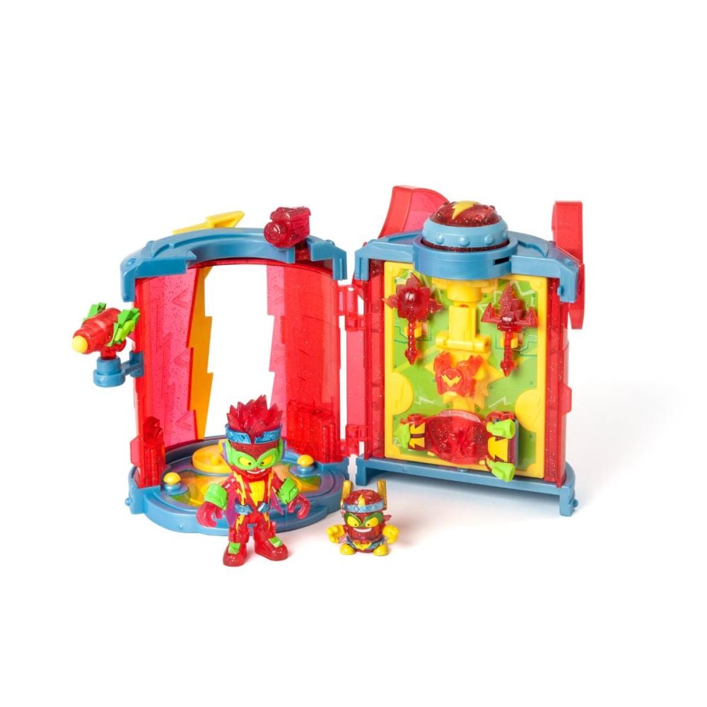 Set de joaca cu figurina, Superthings, Baza Secreta Fury Storm