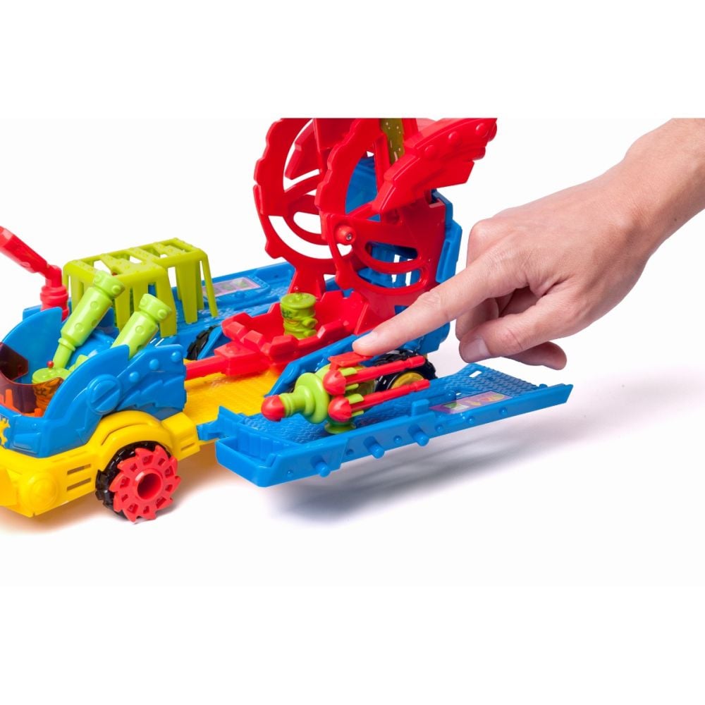 Set de joaca cu figurine Superthings, Kazoom Power, Camionul lui Mr King