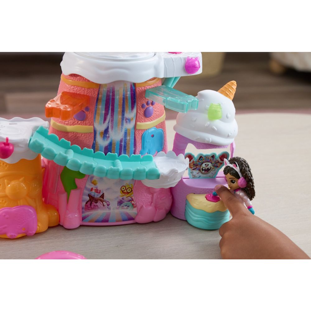 Set de joaca cu figurine, Gabbys Dollhouse, Sweet Treat Mountain
