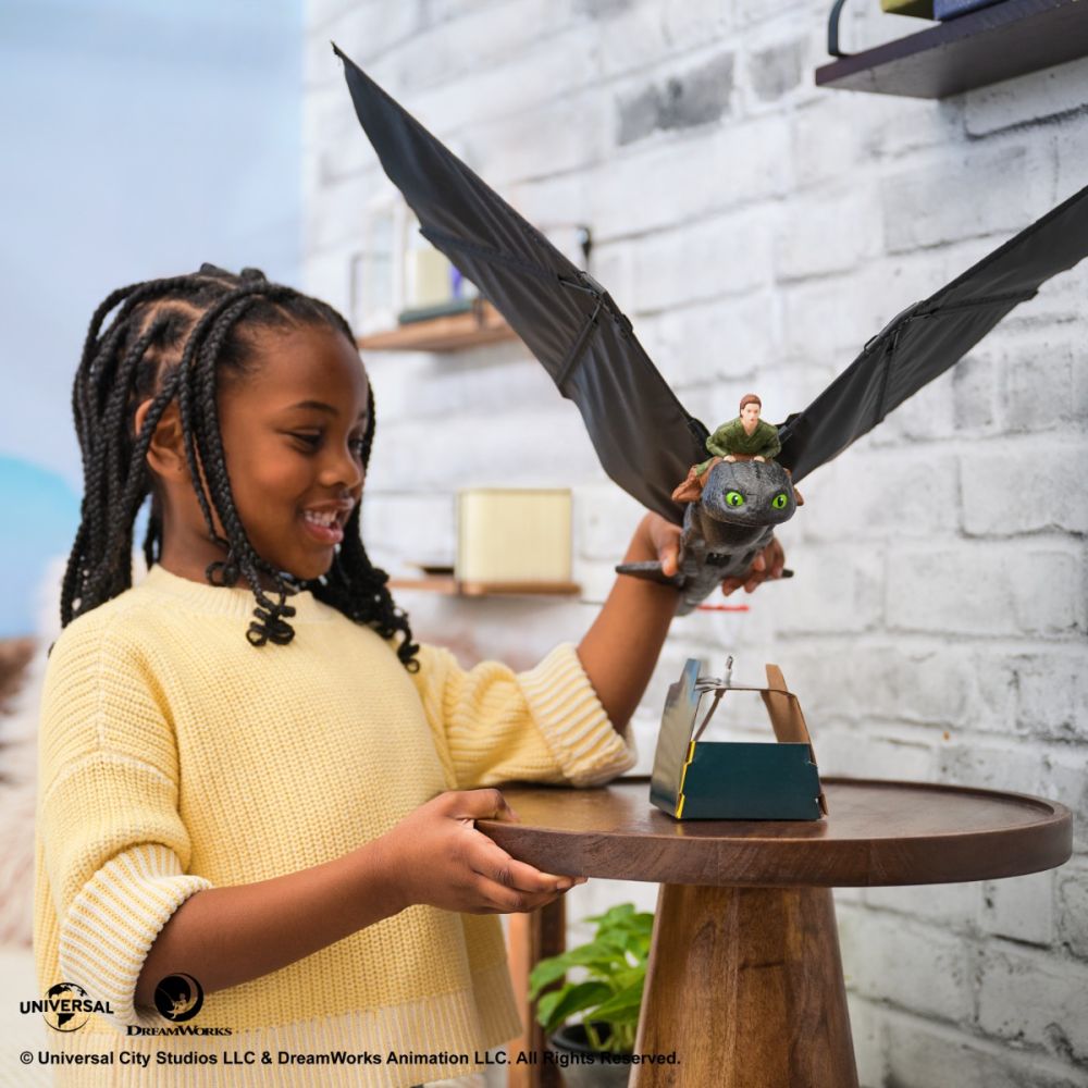 Figurina zburatoare cu radiocomanda, DreamWorks Dragons, Toothless