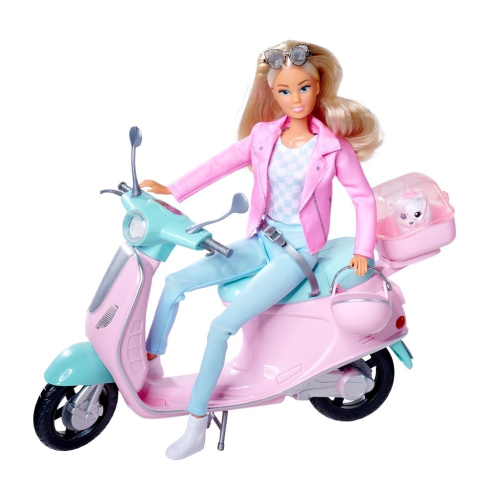 Papusa Steffi pe scooter, Steffi Love
