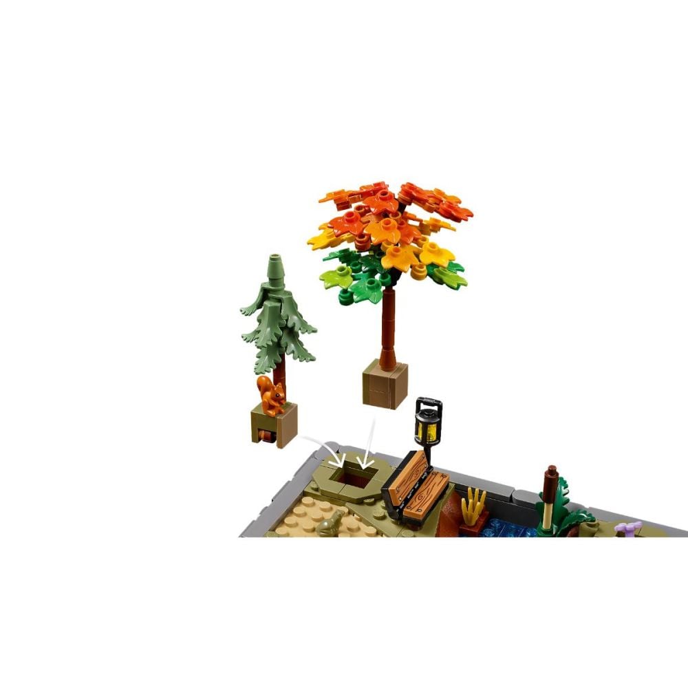 LEGO® Icons - Gradina de cabana toamna (11372)