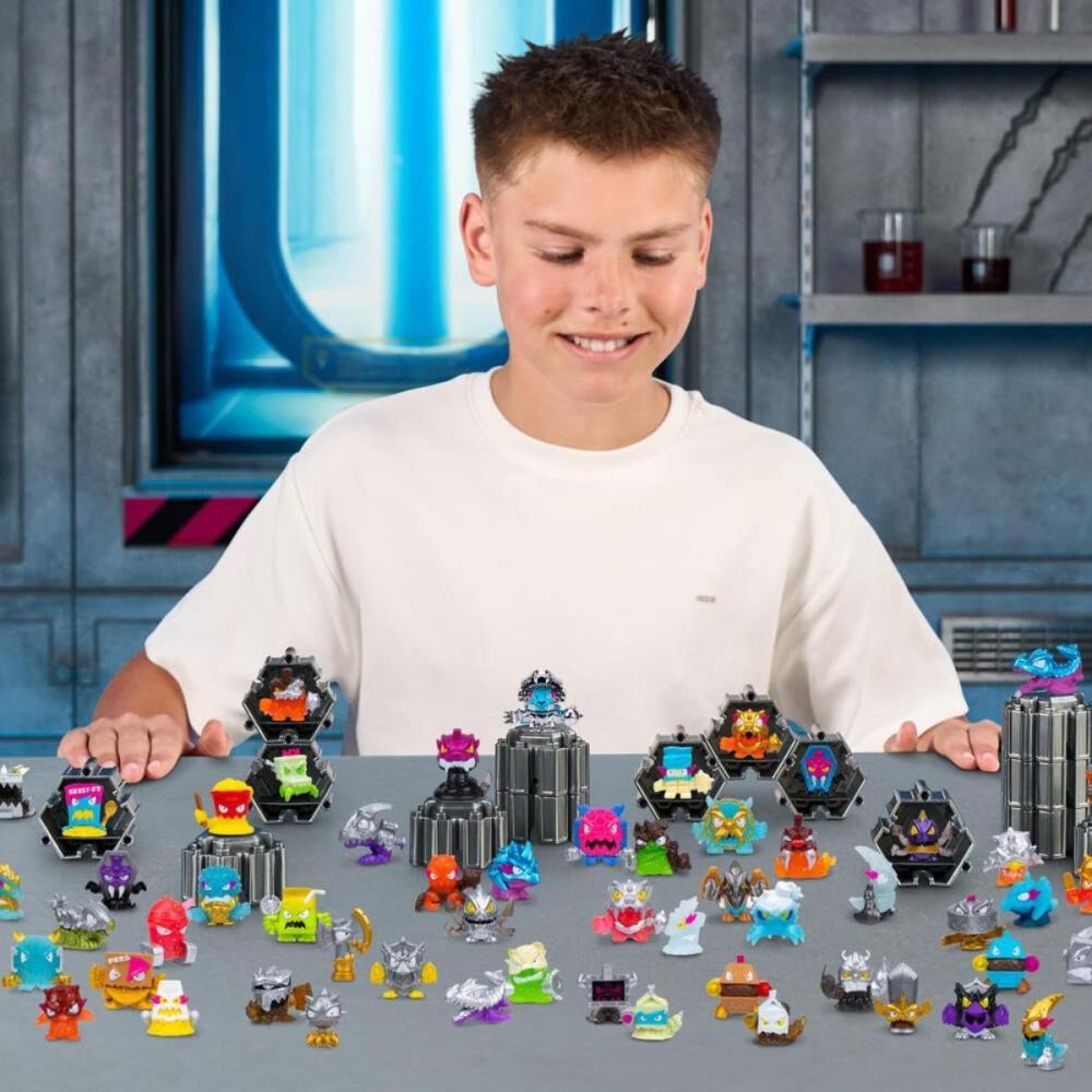 Set 6 figurine, Mr Beast Lab Swarms, S4, Battle Fusion
