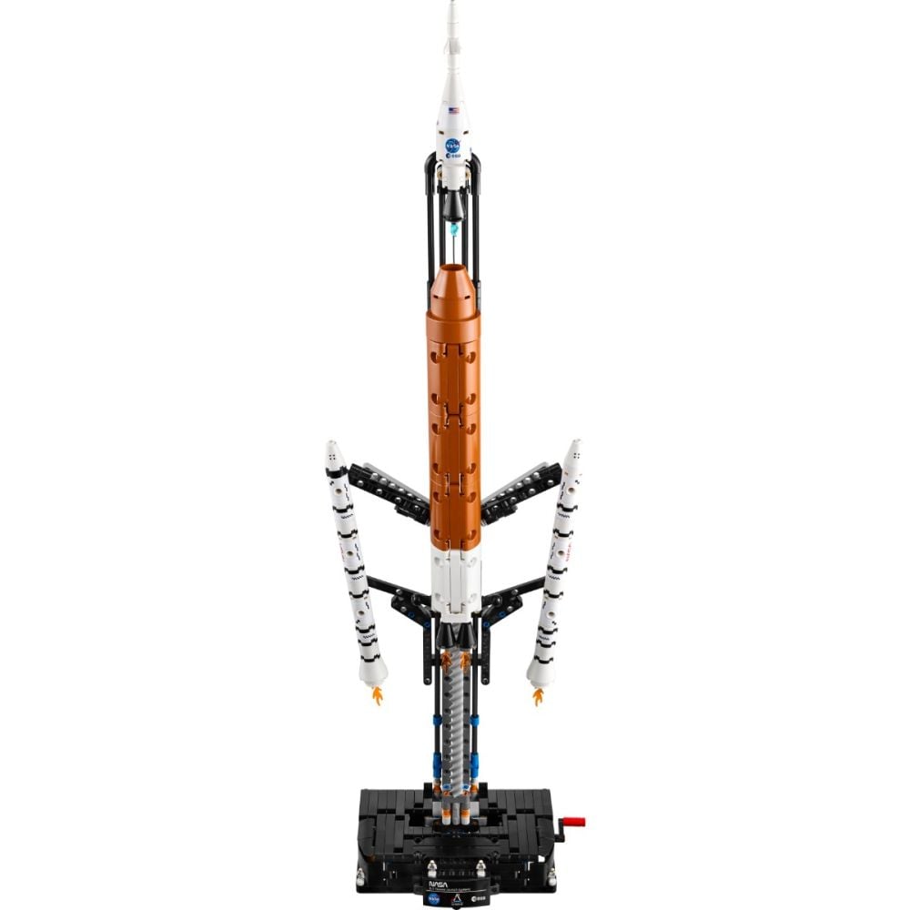 LEGO® Technic - Racheta sistemului de lansare spatiala NASA Artemis (42221)