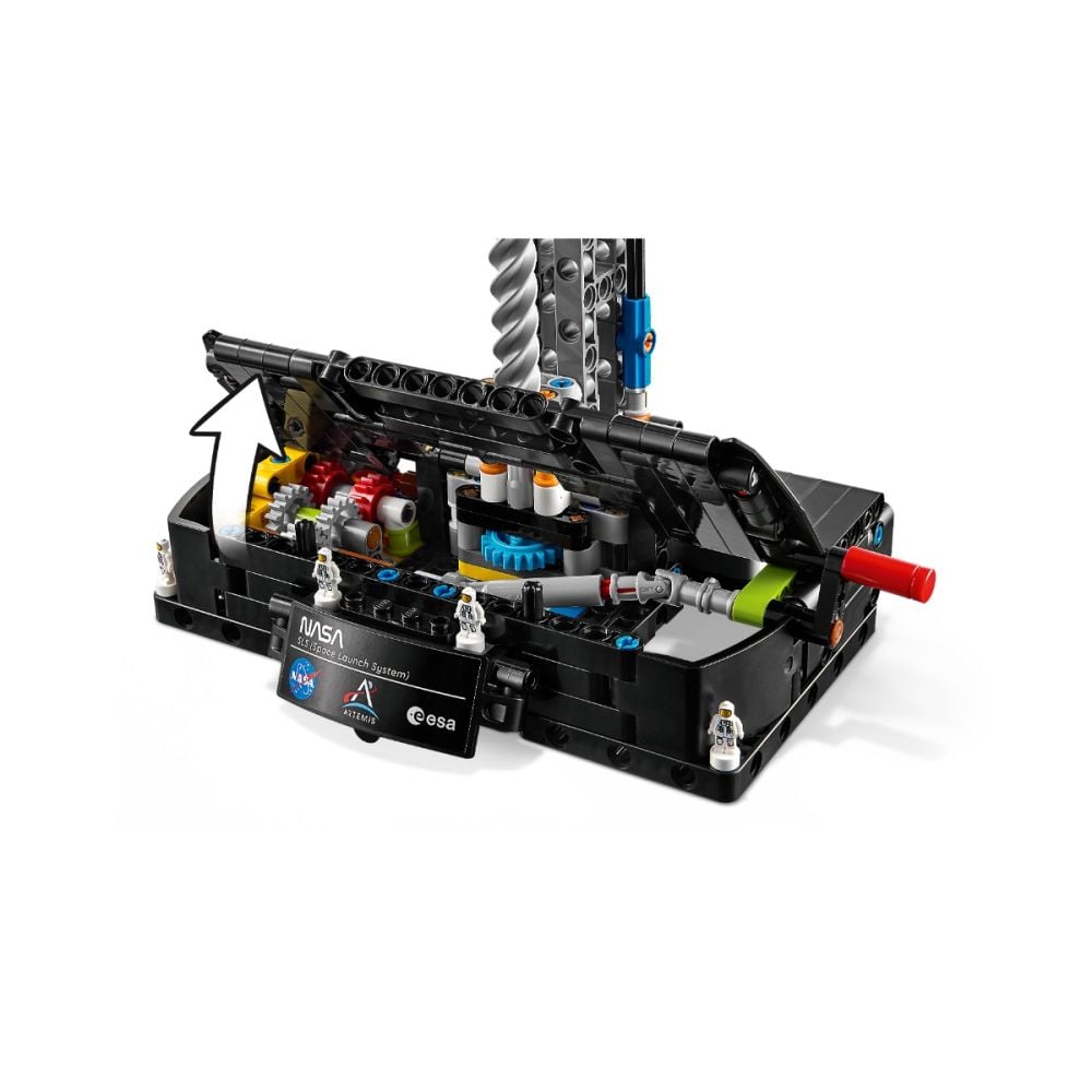 LEGO® Technic - Racheta sistemului de lansare spatiala NASA Artemis (42221)