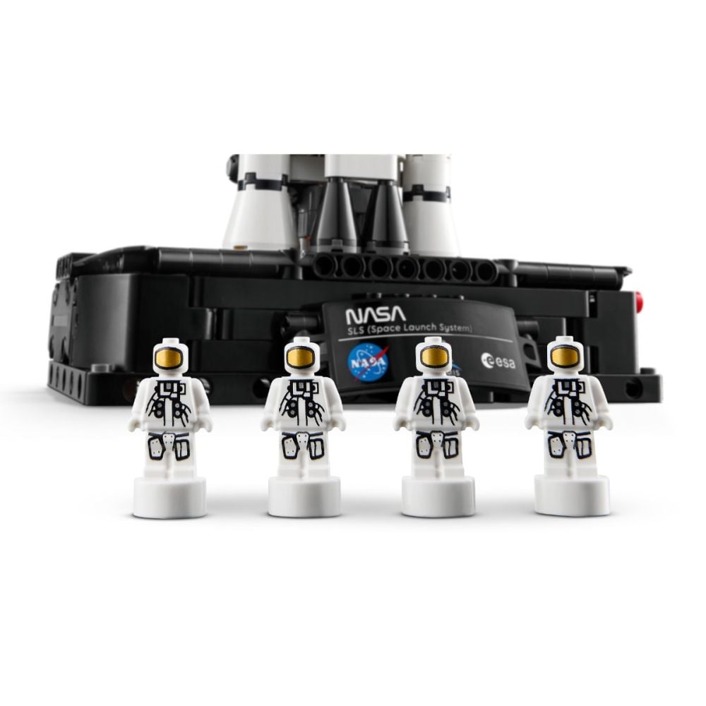 LEGO® Technic - Racheta sistemului de lansare spatiala NASA
