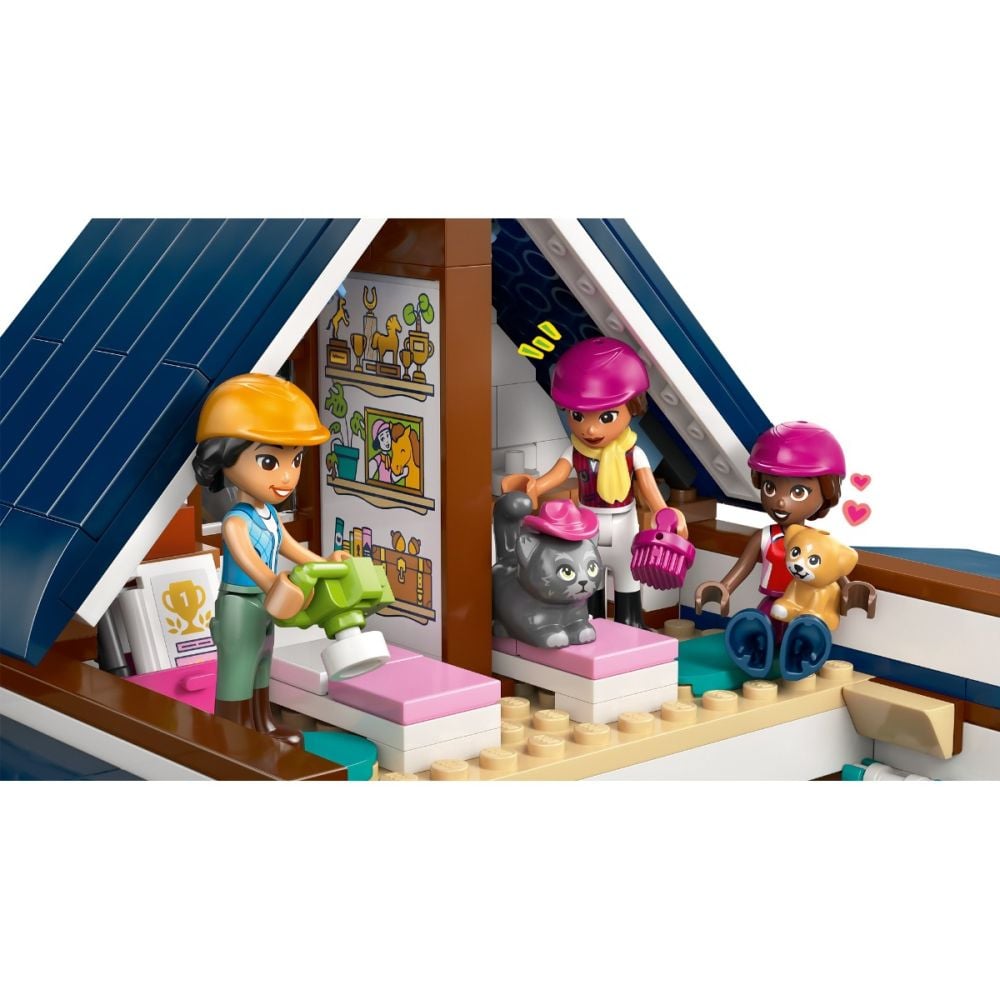 LEGO® Friends - Grajd de cai si academie de echitatie (42688)