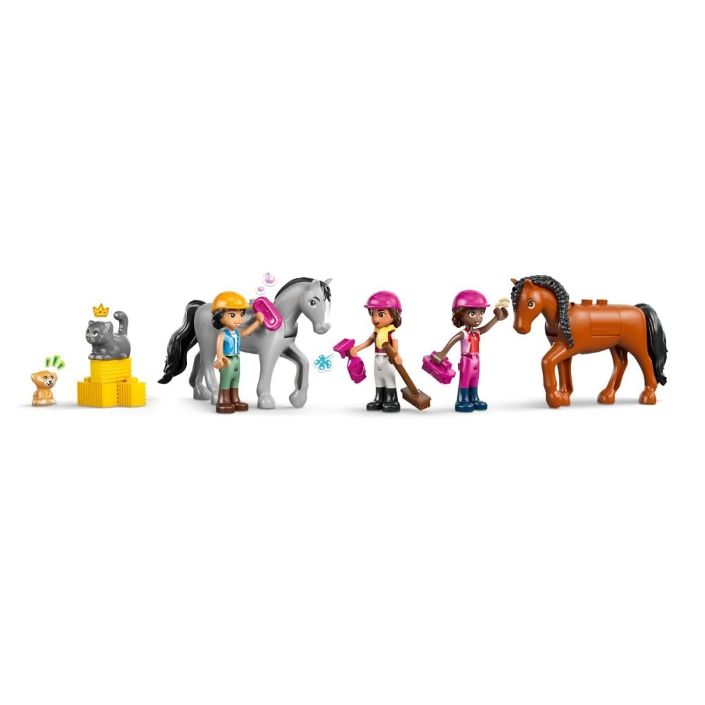 LEGO® Friends - Grajd de cai si academie de echitatie (42688)