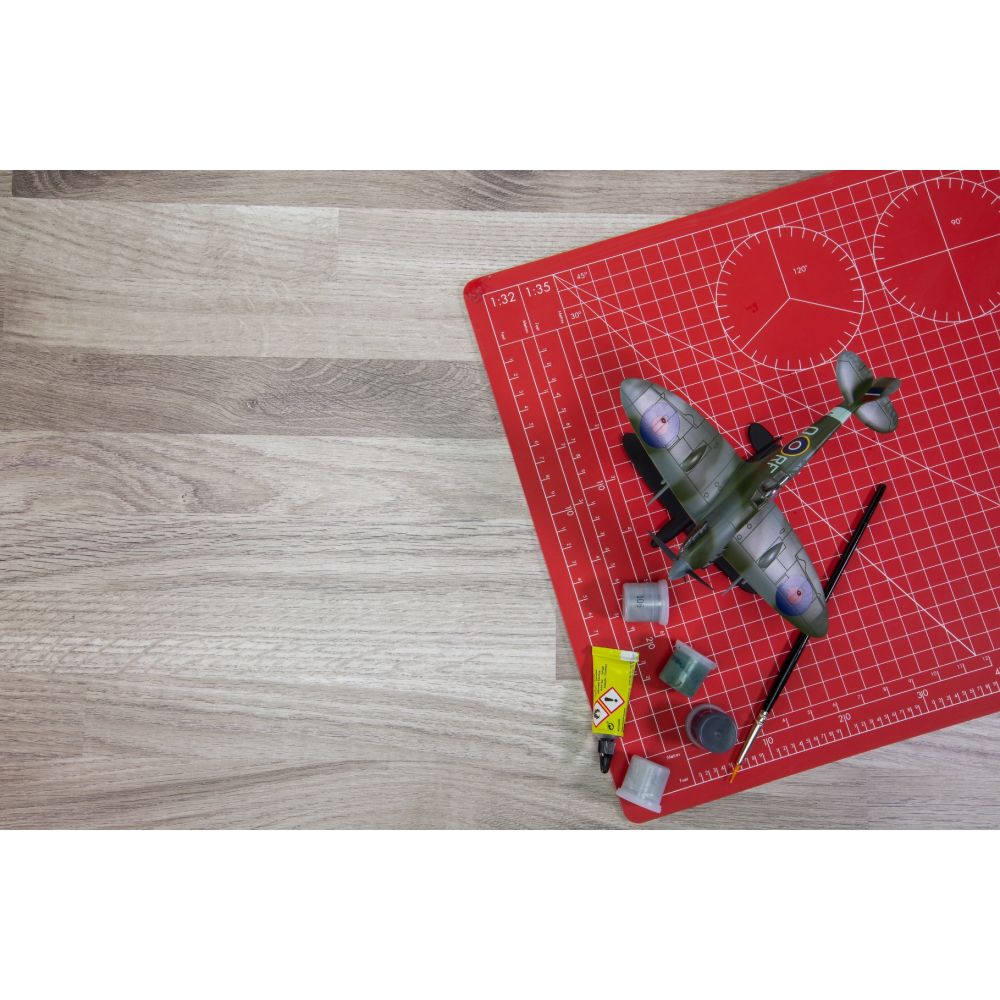 Set de constructie, Airfix Starter Set, Supermarine Spitfire Mkvc, 26 piese