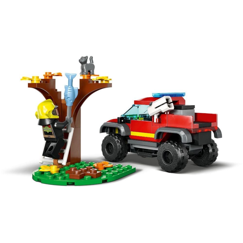 LEGO® City - Salvare cu masina de pompieri 4x4 (60393)