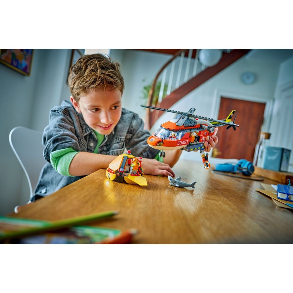 LEGO® City - Elicopter al Pazei de Coasta (60503)