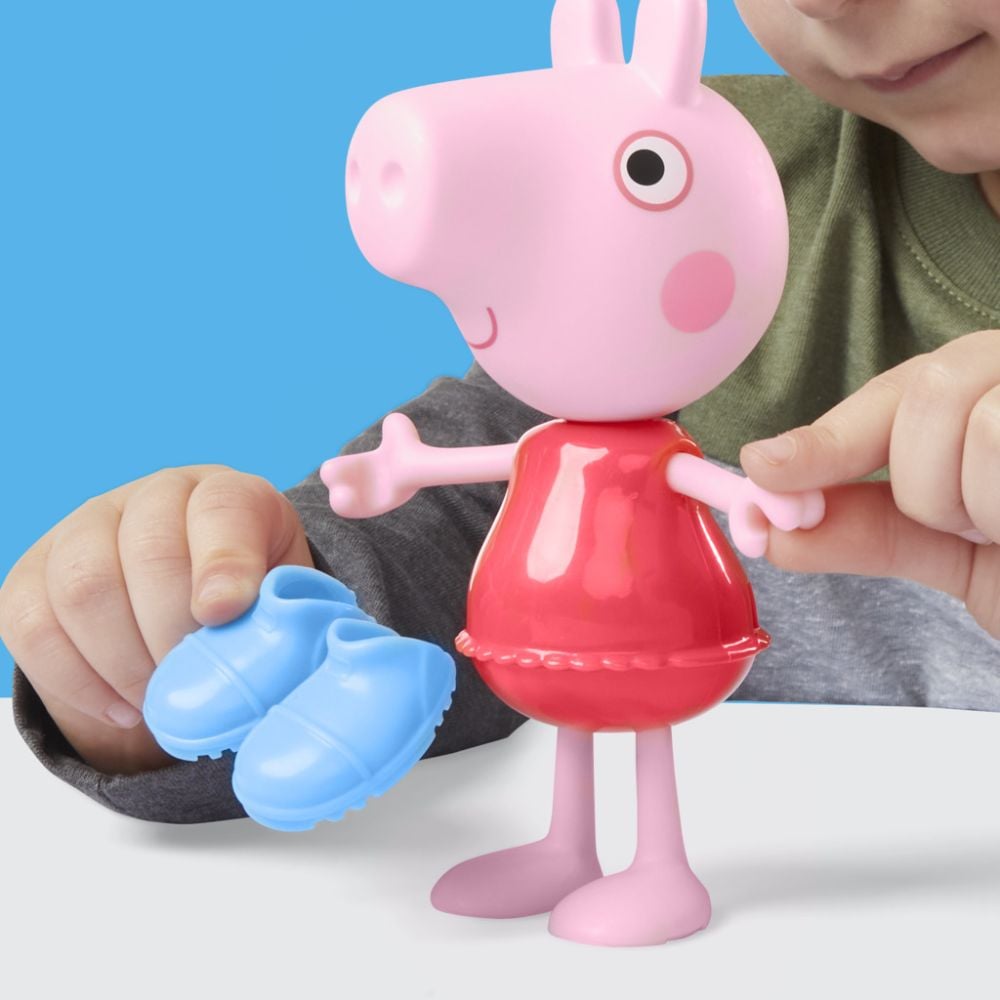 Set figurina cu accesorii fashion, Peppa Pig, Rainy Day Dress-Up, G1757