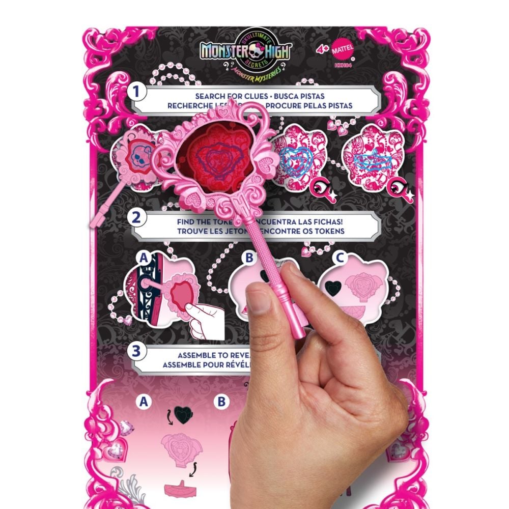 Papusa cu accesorii, Monster High, Skulltimate Secrets, Draculaura, HXH84