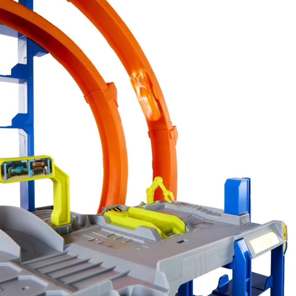 Set de joaca cu masinuta, Hot Wheels City, Mega Garage, JBM74