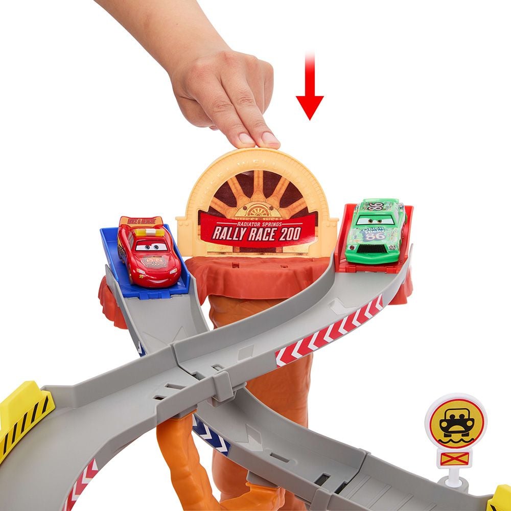 Set de joaca cu masinute si piste, Disney Pixar Cars, Radiator Springs Race&Rescue Road Raceway, JFL57