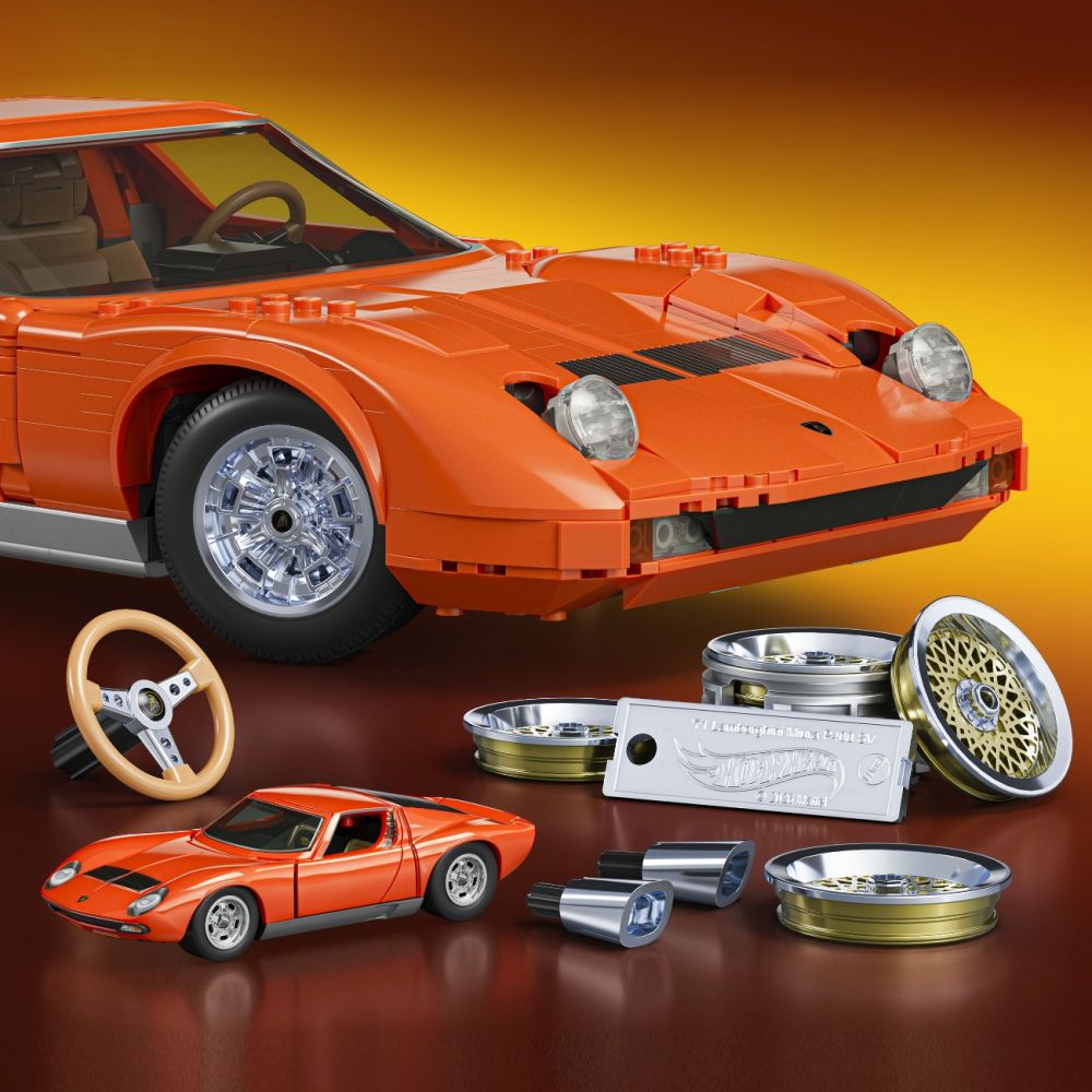 Set de constructie si masinuta Brick Shop, Hot Wheels, '71 Lamborghini Miura P400 SV, JHF61