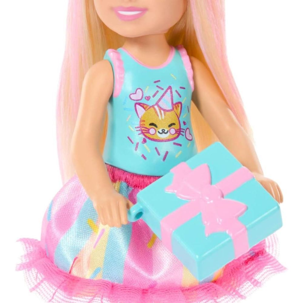 Set de joaca cu papusa Barbie, Family&Friends, Club Chelsea Birthday, JJB37