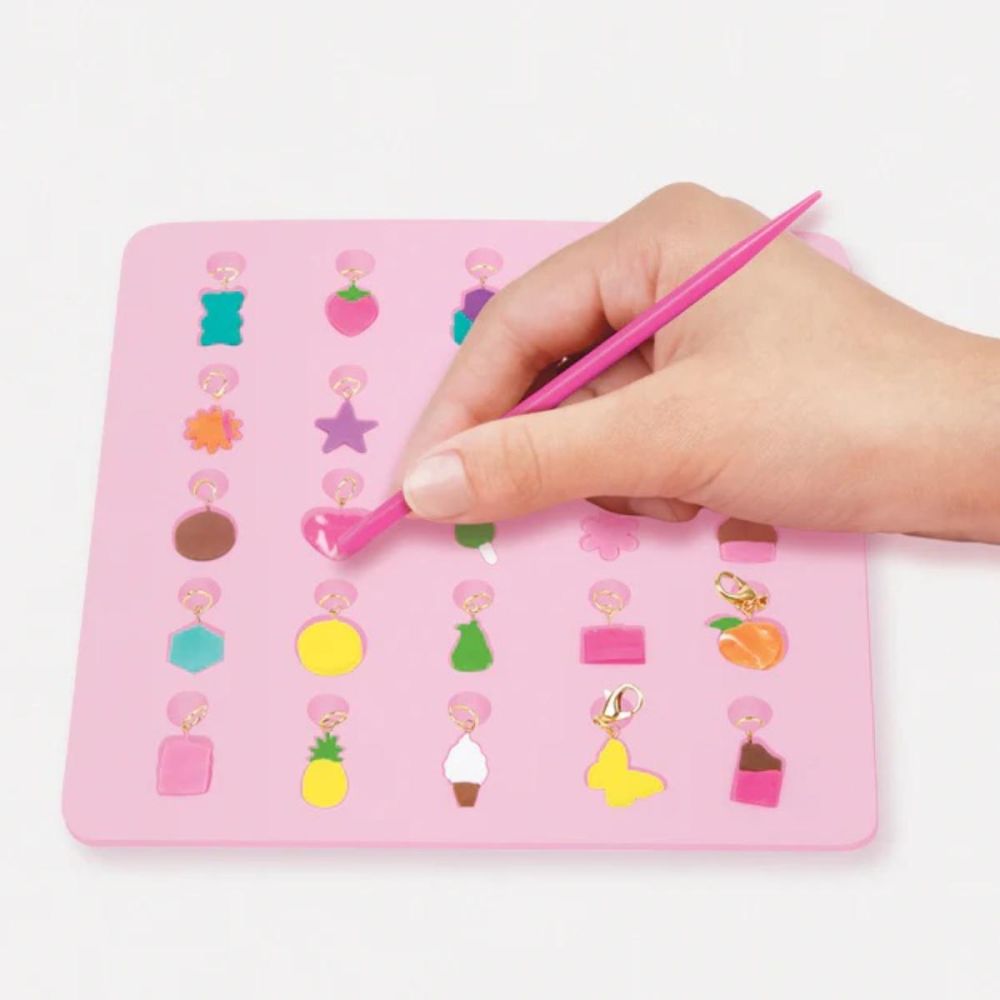Set pentru creat bijuterii, Make It Real, 30 Clay Charm