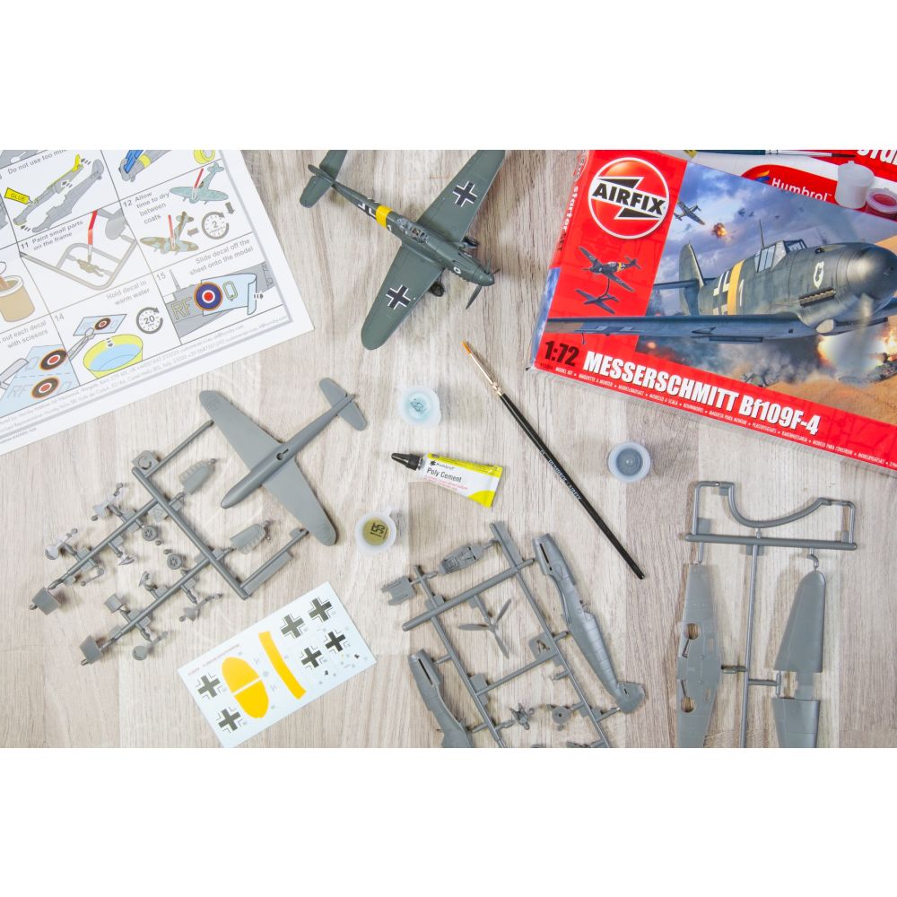 Set de constructie, Airfix Starter Set, Messerschmitt Bf109F-4, 30 piese