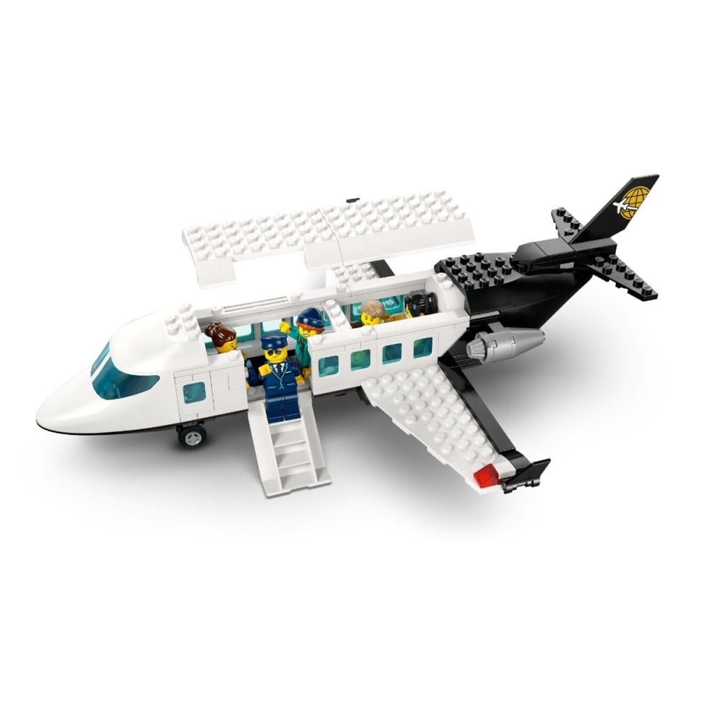 LEGO® City - Aeroport cu avion (60502)