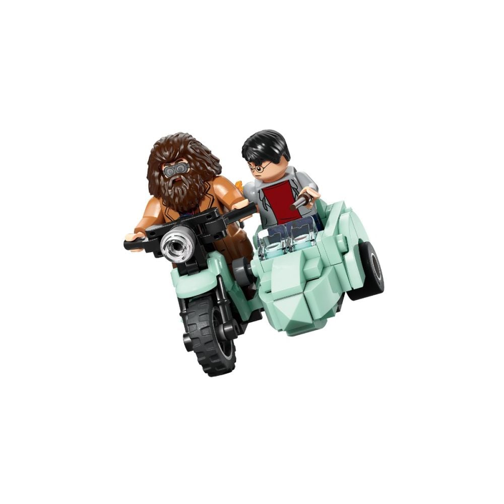 LEGO® Harry Potter - Hagrid si Harry in fuga de pe Aleea Boschetelor (76459)