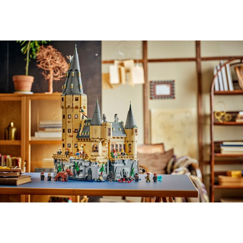 LEGO® Harry Potter - Castelul Hogwarts: Aripa spitalului (76463)