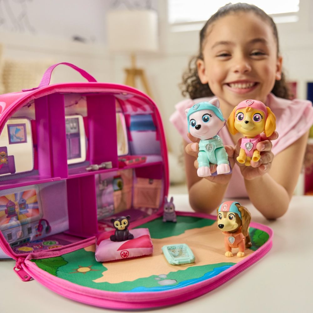 Set de joaca cu figurine, Paw Patrol, Skyes World Rescue Camper, 6074035