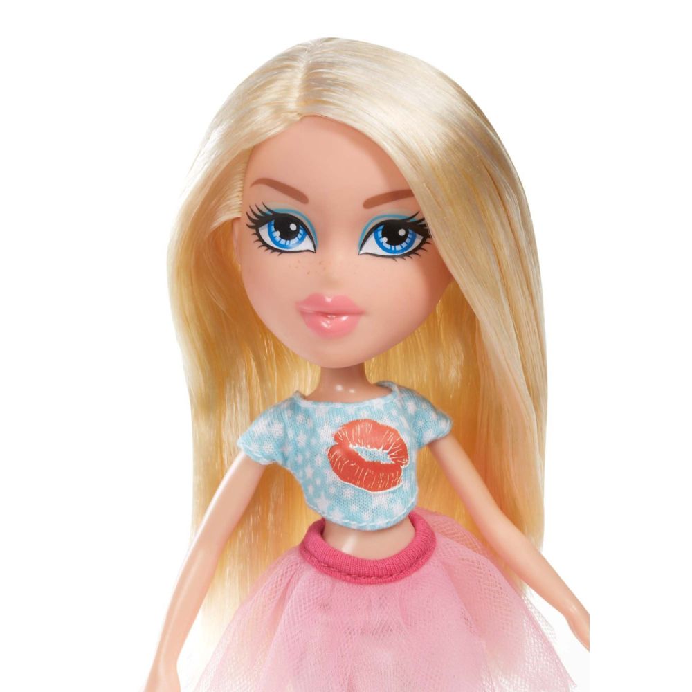Papusa BRATZ Remix - Cloe
